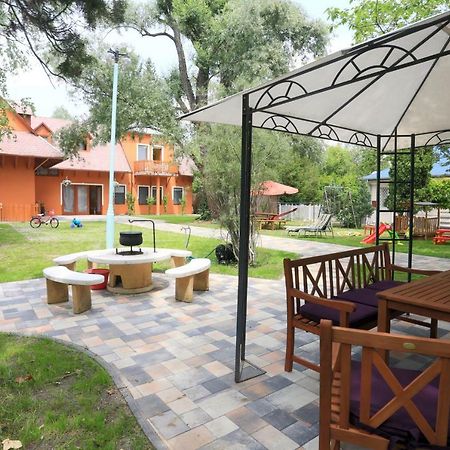 Holiday House Siofok Ngoại thất bức ảnh